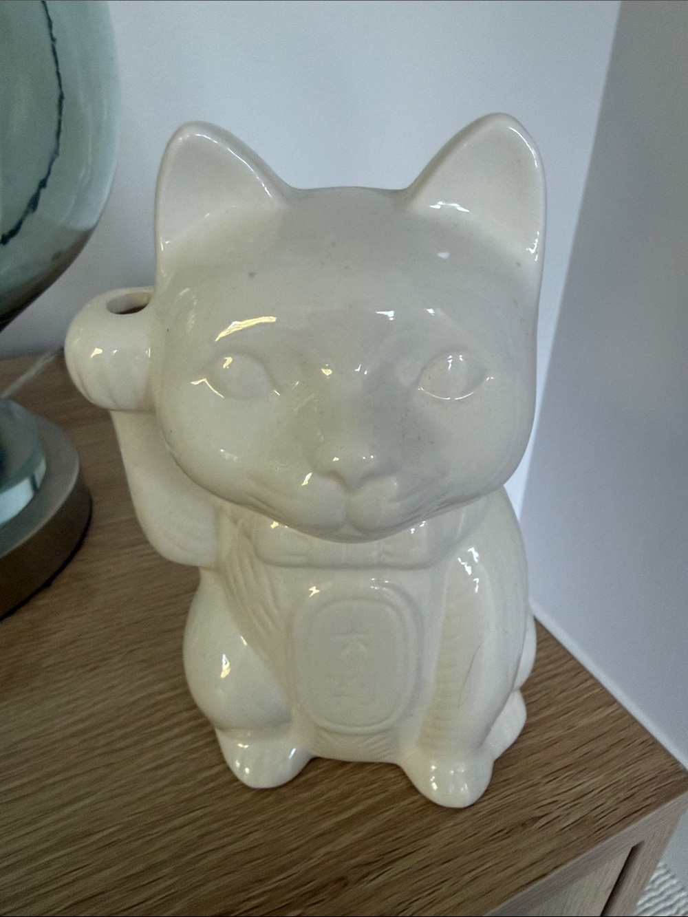 Ceramic Maneki Neko Lucky Cat Figurine - White